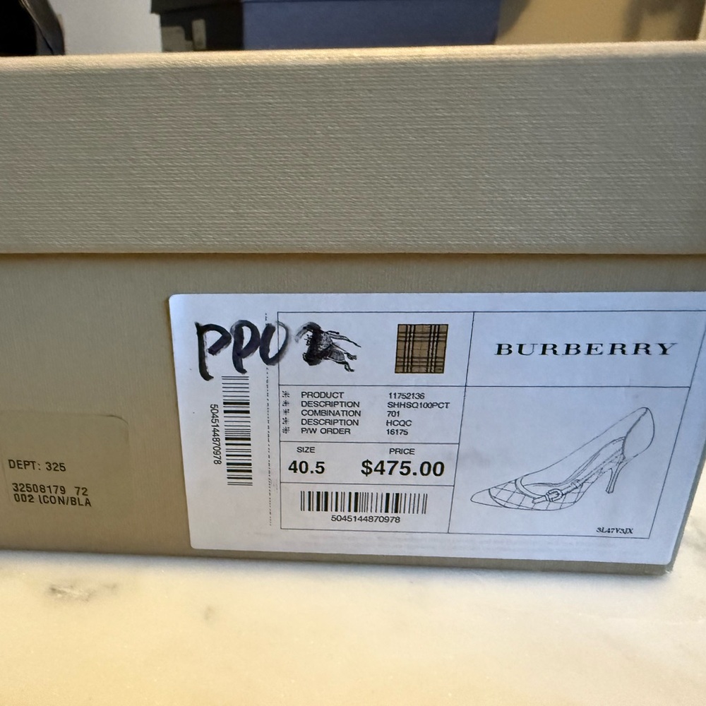 Burberry Plaid Black and Tan Heels size 40.5 - Picture 2 of 7